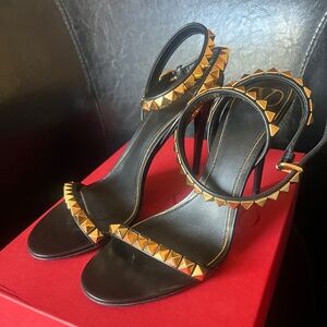 VALENTINO GARAVANI Nappa Rockstud Ankle Strap 100mm Sandals